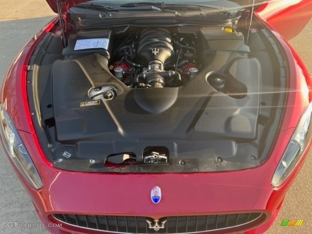 2014 Maserati GranTurismo Convertible GranCabrio Sport Engine Photos