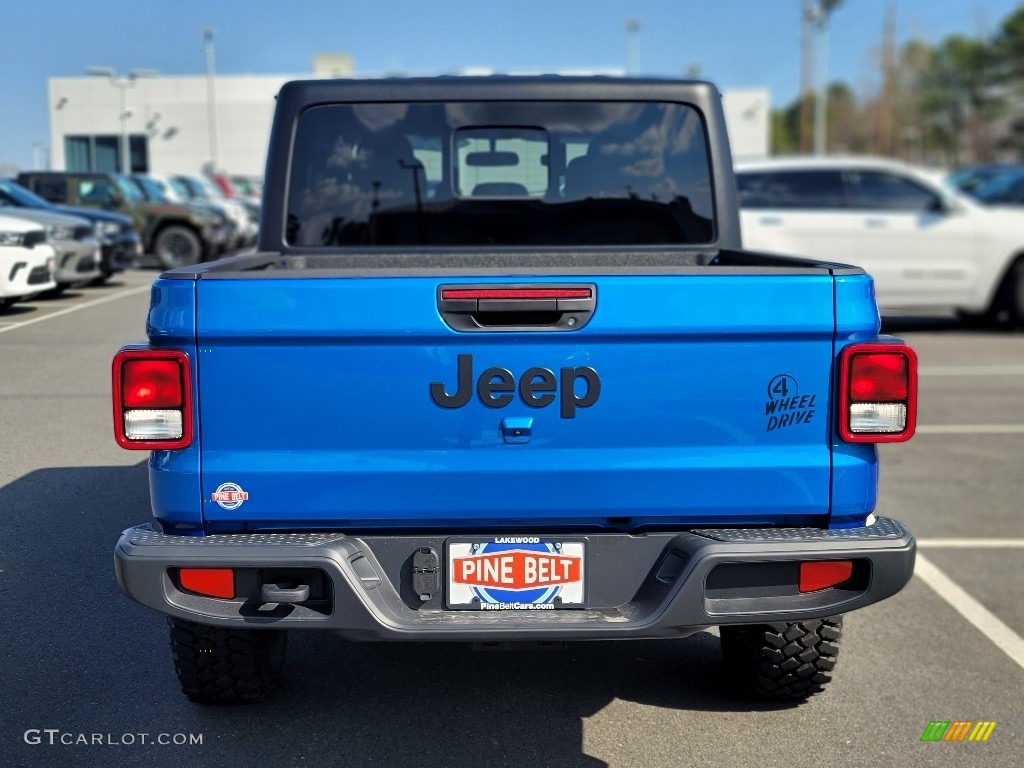 2022 Gladiator Sport 4x4 - Hydro Blue Pearl / Black photo #5