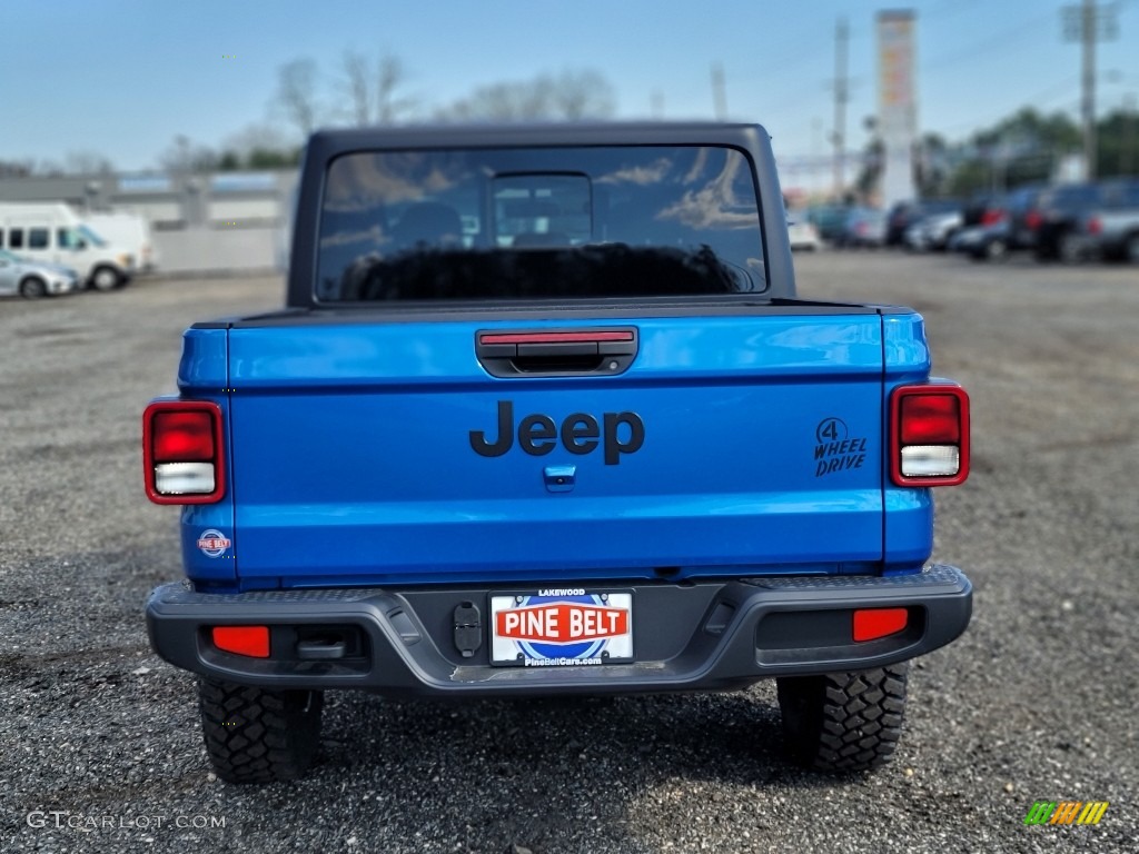 2022 Gladiator Sport 4x4 - Hydro Blue Pearl / Black photo #5