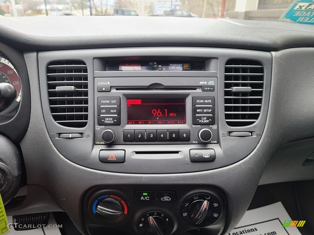 2010 Rio LX Sedan - Tropical Red / Gray photo #11