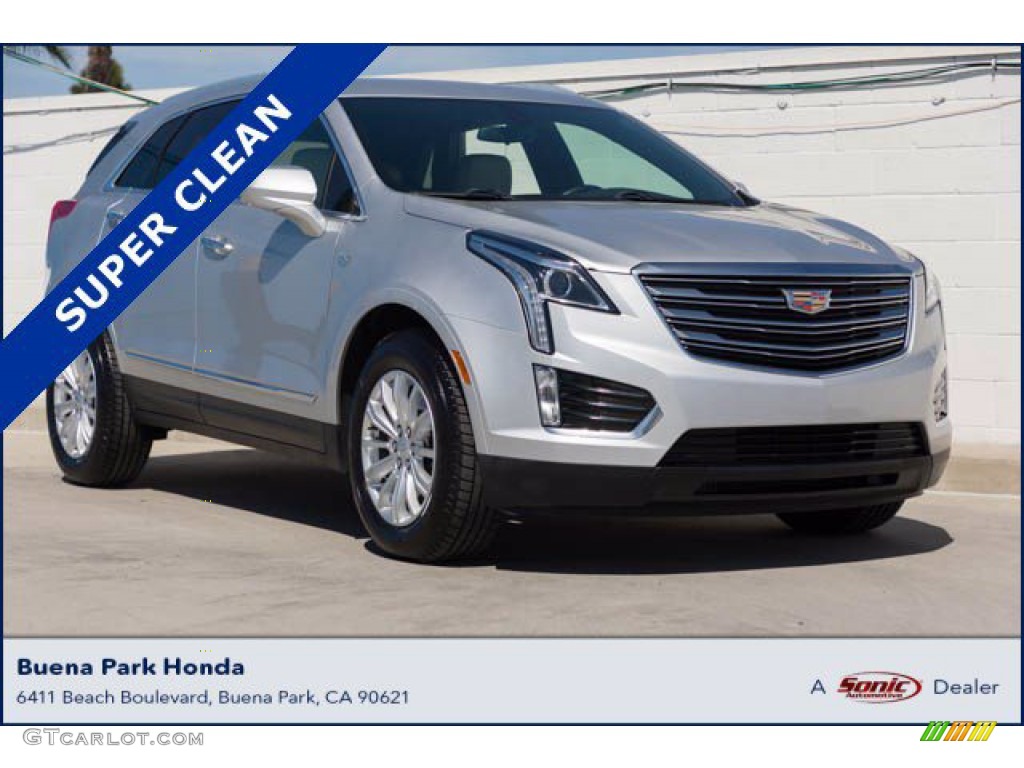 2018 XT5 AWD - Radiant Silver Metallic / Sahara Beige photo #1