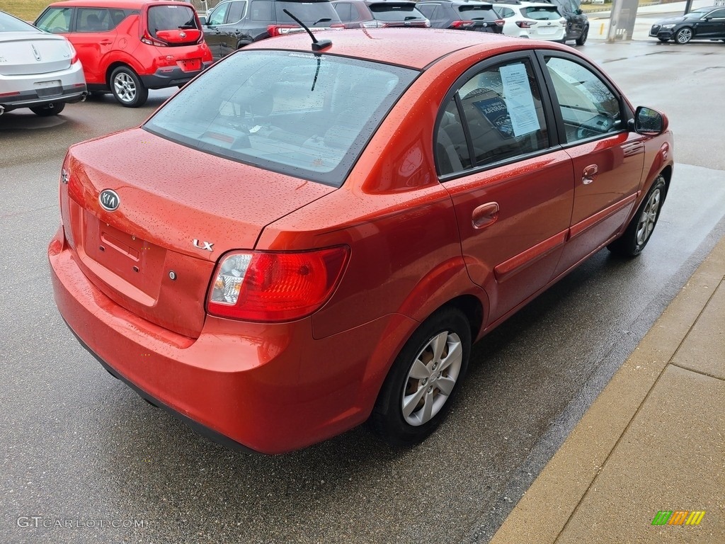 2010 Rio LX Sedan - Tropical Red / Gray photo #21