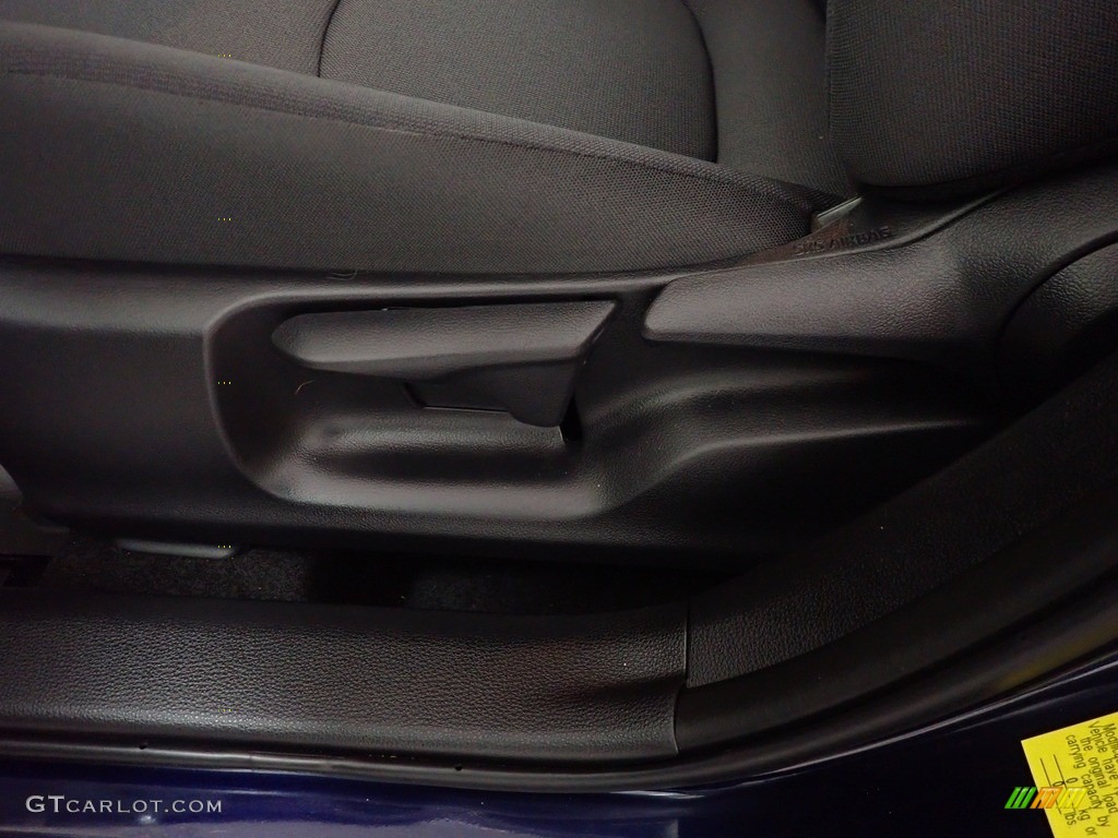 2022 Corolla LE - Blueprint / Black photo #23