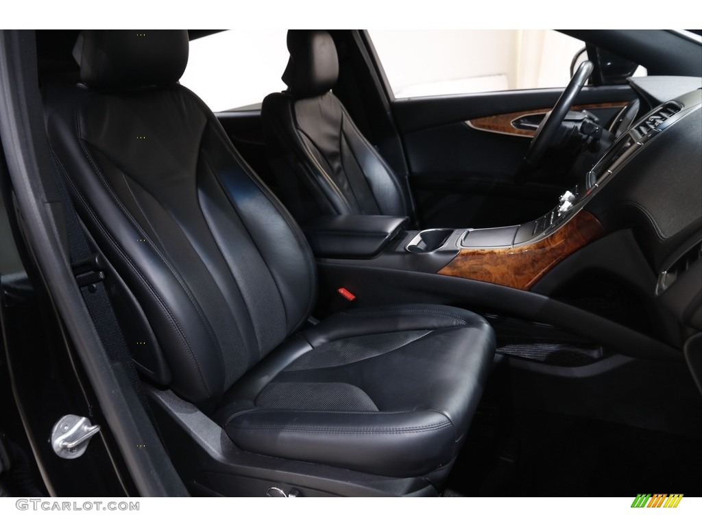 2019 Lincoln Nautilus Select Front Seat Photos