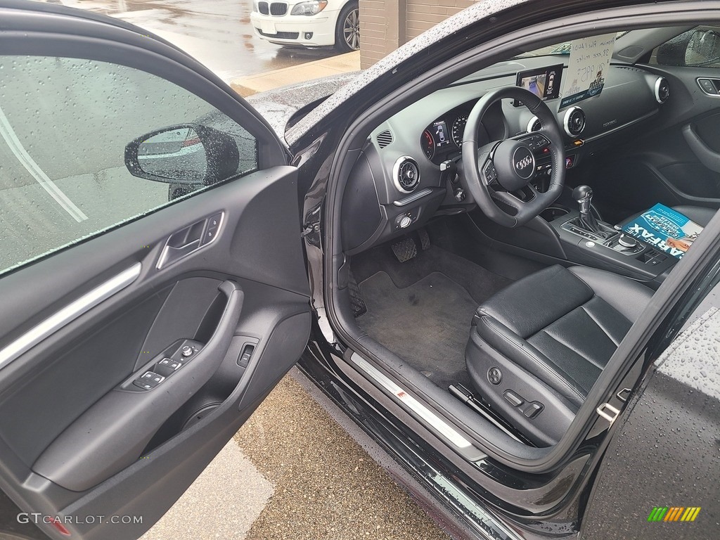 2018 A3 2.0 Premium Plus quattro - Brilliant Black / Black photo #3