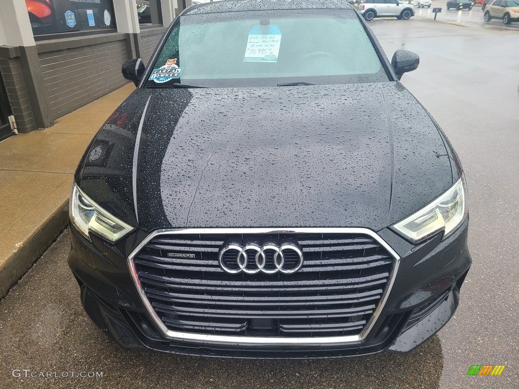 2018 A3 2.0 Premium Plus quattro - Brilliant Black / Black photo #20