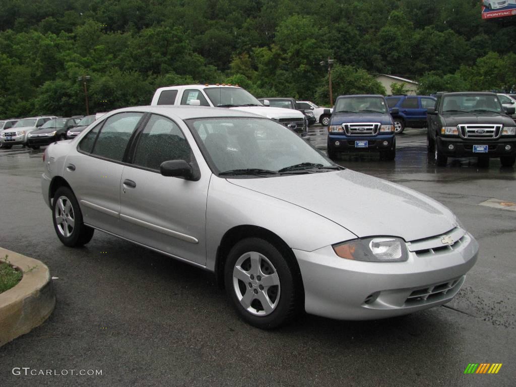 2004 Cavalier LS Sedan - Ultra Silver Metallic / Graphite photo #5