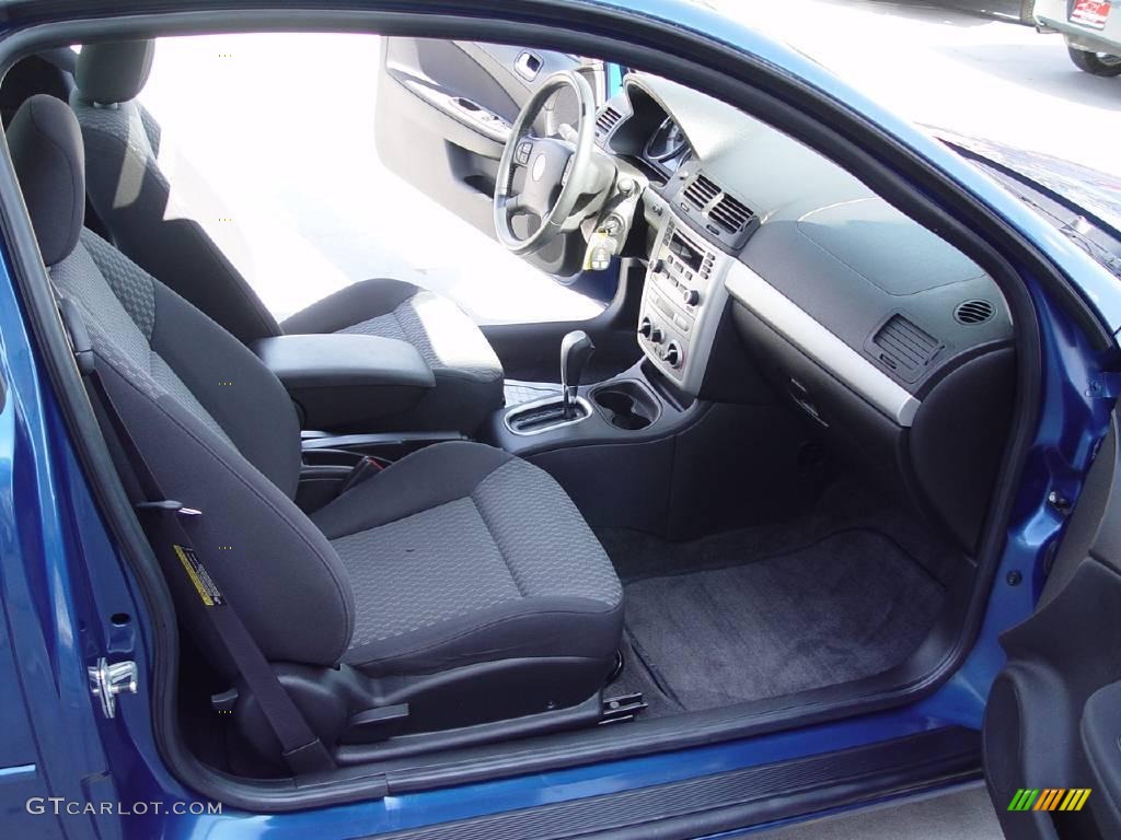 2005 Cobalt LS Coupe - Arrival Blue Metallic / Ebony photo #17