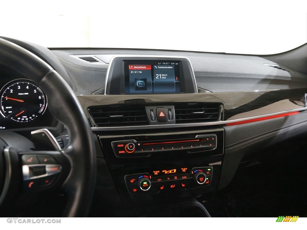 2018 X2 xDrive28i - Black Sapphire Metallic / Black photo #9