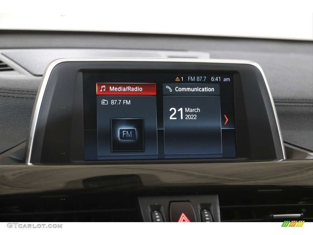 2018 X2 xDrive28i - Black Sapphire Metallic / Black photo #10