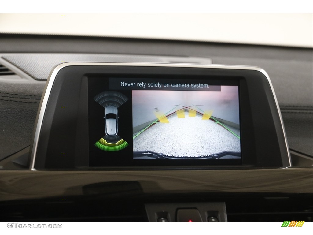 2018 X2 xDrive28i - Black Sapphire Metallic / Black photo #12