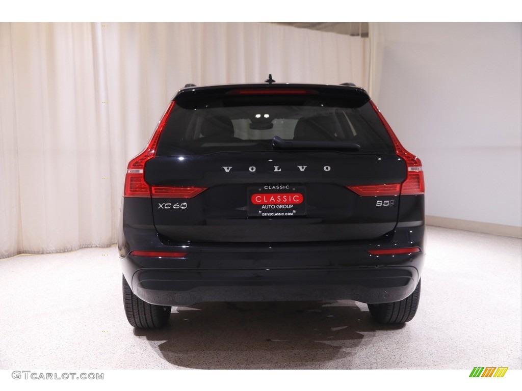 2022 XC60 B5 AWD Momentum - Onyx Black Metallic / Charcoal photo #19
