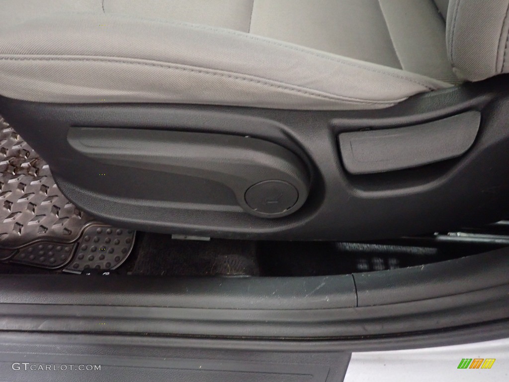 2017 Elantra SE - Gray / Gray photo #20