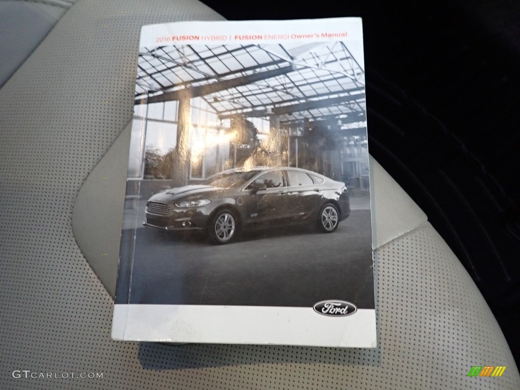 2016 Ford Fusion Hybrid Titanium Books/Manuals Photo #143947048