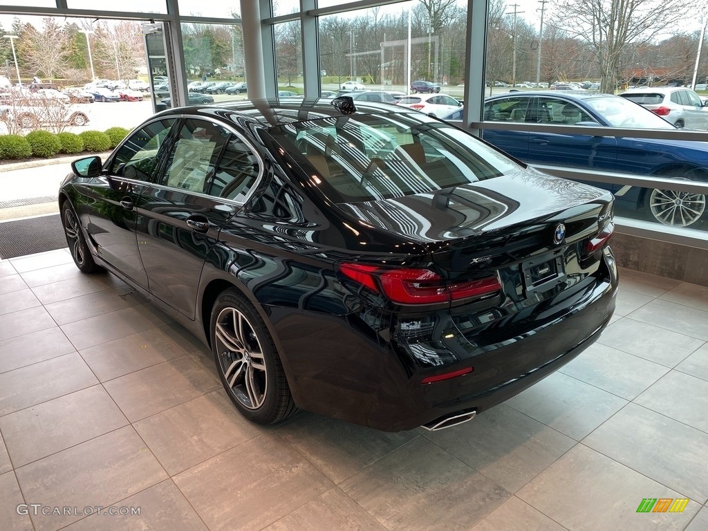 2022 5 Series 530i xDrive Sedan - Jet Black / Cognac photo #2