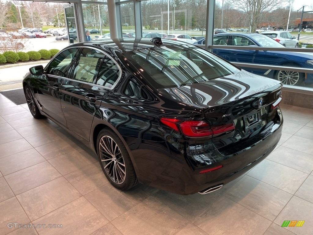 2022 5 Series 530i xDrive Sedan - Jet Black / Black photo #2