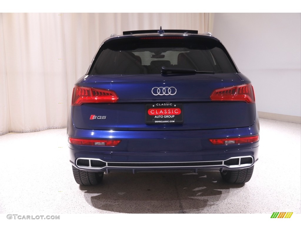 2019 SQ5 Premium Plus quattro - Navarra Blue Metallic / Magma Red photo #20