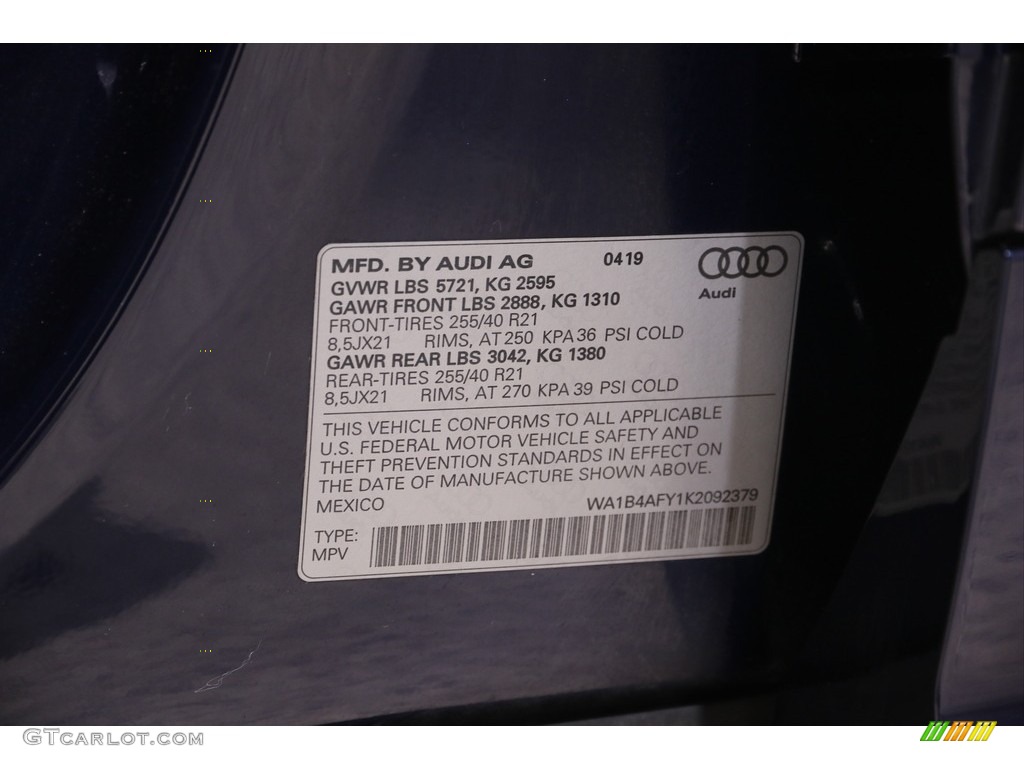 2019 SQ5 Premium Plus quattro - Navarra Blue Metallic / Magma Red photo #23
