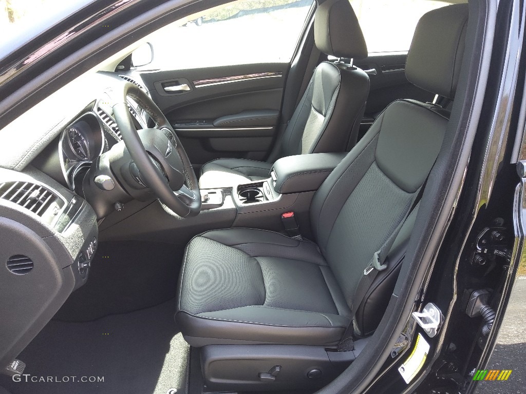 Black Interior 2022 Chrysler 300 Touring L AWD Photo #143954235