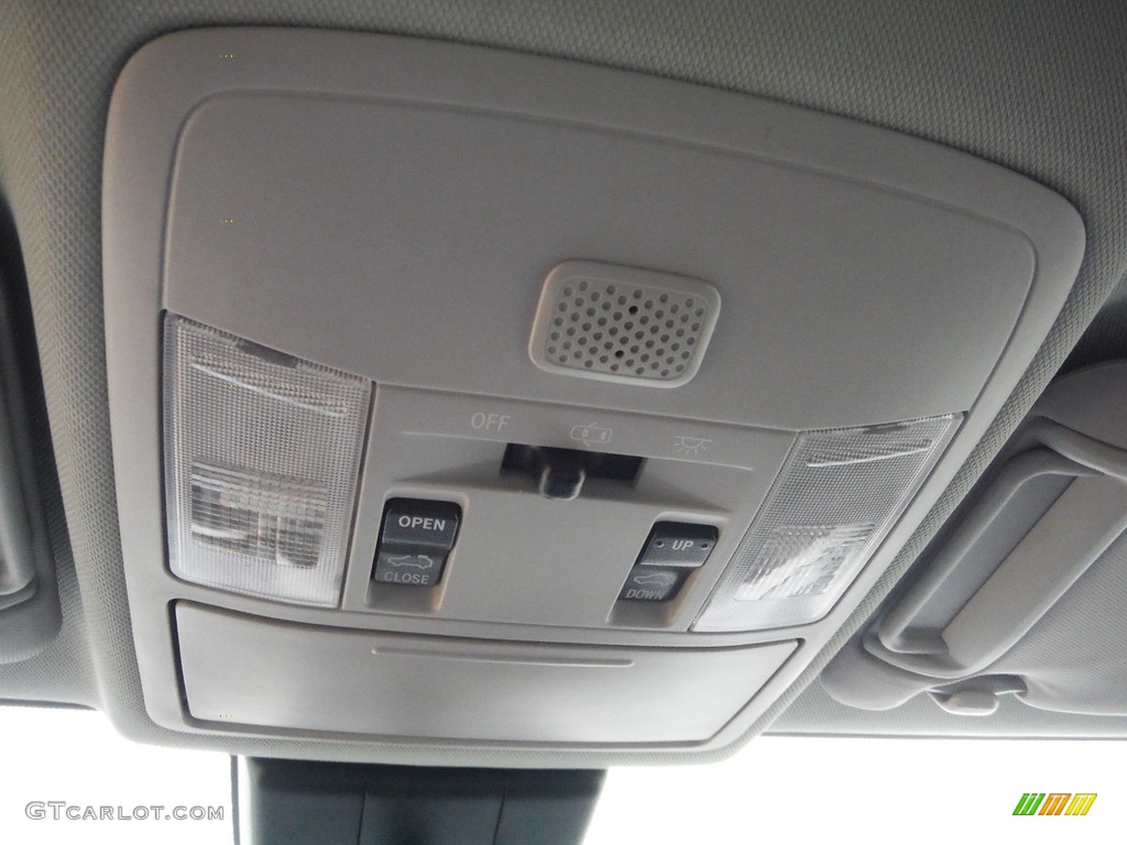 2018 RAV4 XLE AWD - Ruby Flare Pearl / Black photo #8