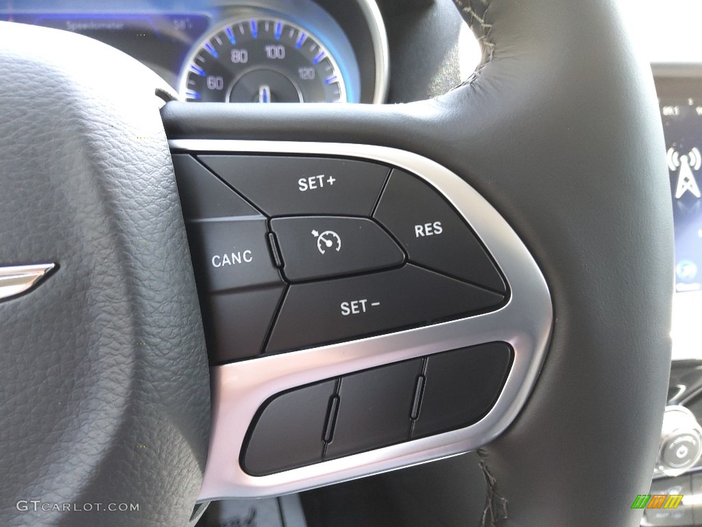 2022 Chrysler 300 Touring L AWD Black Steering Wheel Photo #143954457