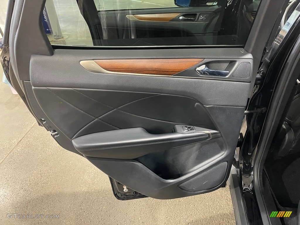 2019 Lincoln MKC Reserve AWD Ebony Door Panel Photo #143954670