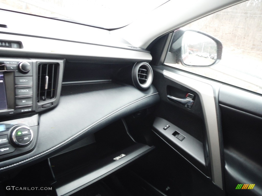 2018 RAV4 XLE AWD - Ruby Flare Pearl / Black photo #27