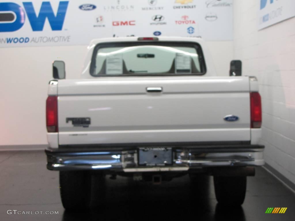 1997 F250 XLT Regular Cab 4x4 - Oxford White / Prairie Tan photo #7