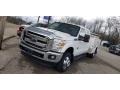 Oxford White - F350 Super Duty Lariat Crew Cab 4x4 Chassis Photo No. 7