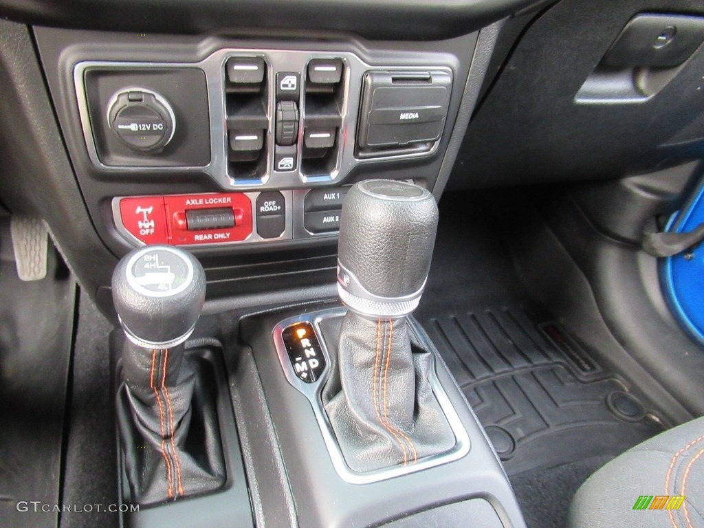 2020 Gladiator Mojave 4x4 - Hydro Blue Pearl / Black photo #19