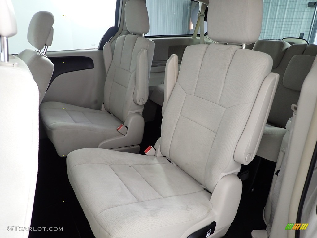 2012 Town & Country Touring - Stone White / Black/Light Graystone photo #28