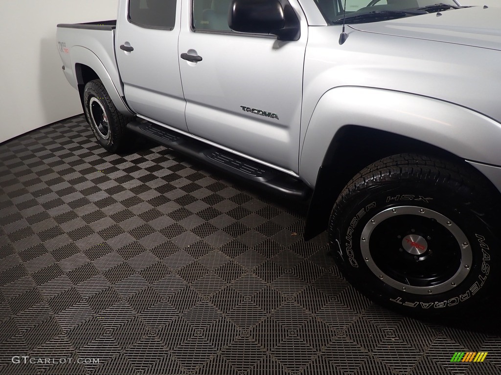 2011 Tacoma V6 TRD Double Cab 4x4 - Silver Streak Mica / Graphite Gray photo #3