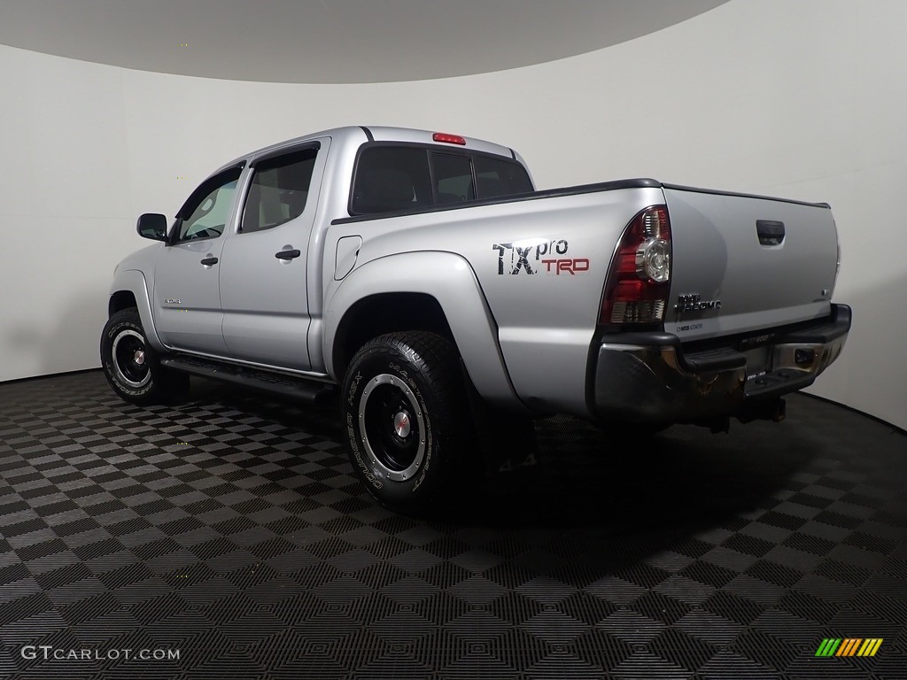 2011 Tacoma V6 TRD Double Cab 4x4 - Silver Streak Mica / Graphite Gray photo #10