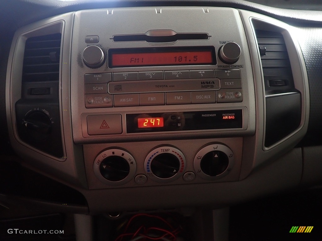 2011 Tacoma V6 TRD Double Cab 4x4 - Silver Streak Mica / Graphite Gray photo #24