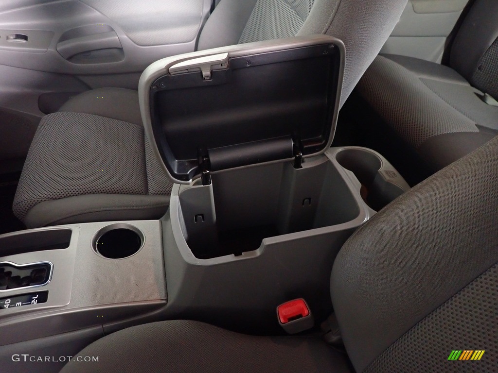 2011 Tacoma V6 TRD Double Cab 4x4 - Silver Streak Mica / Graphite Gray photo #31