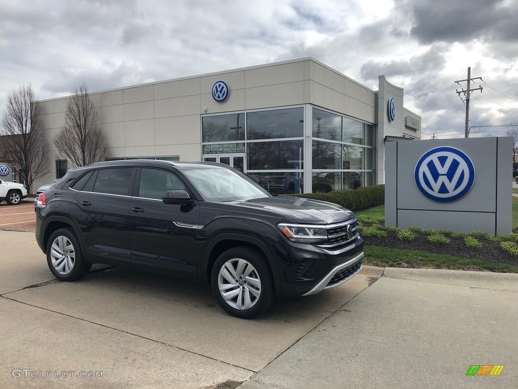 Deep Black Pearl 2022 Volkswagen Atlas Cross Sport SE Technology 4Motion Exterior Photo #143961822
