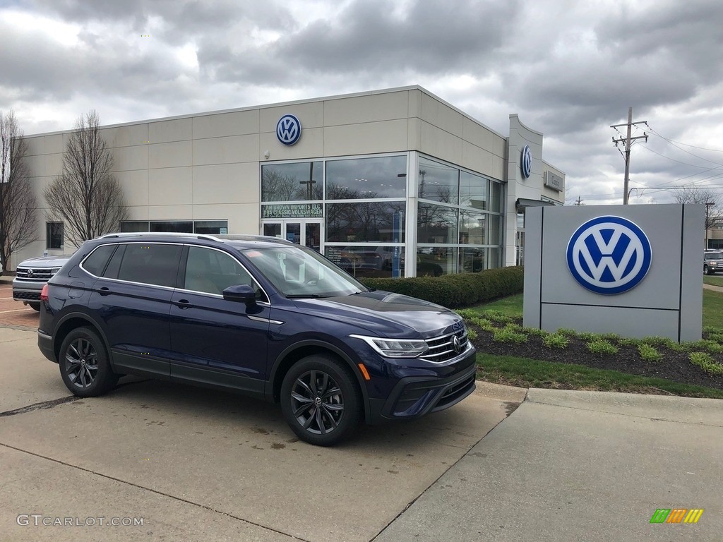 2022 Tiguan SE 4Motion - Atlantic Blue Metallic / Cinnamon photo #1