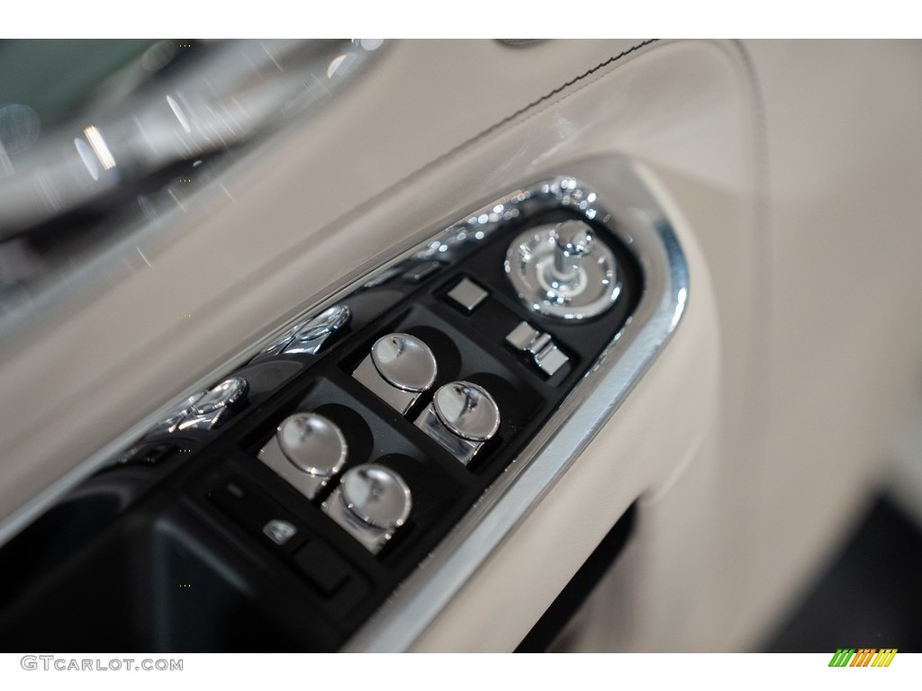2017 Rolls-Royce Ghost Standard Ghost Model Controls Photo #143962550