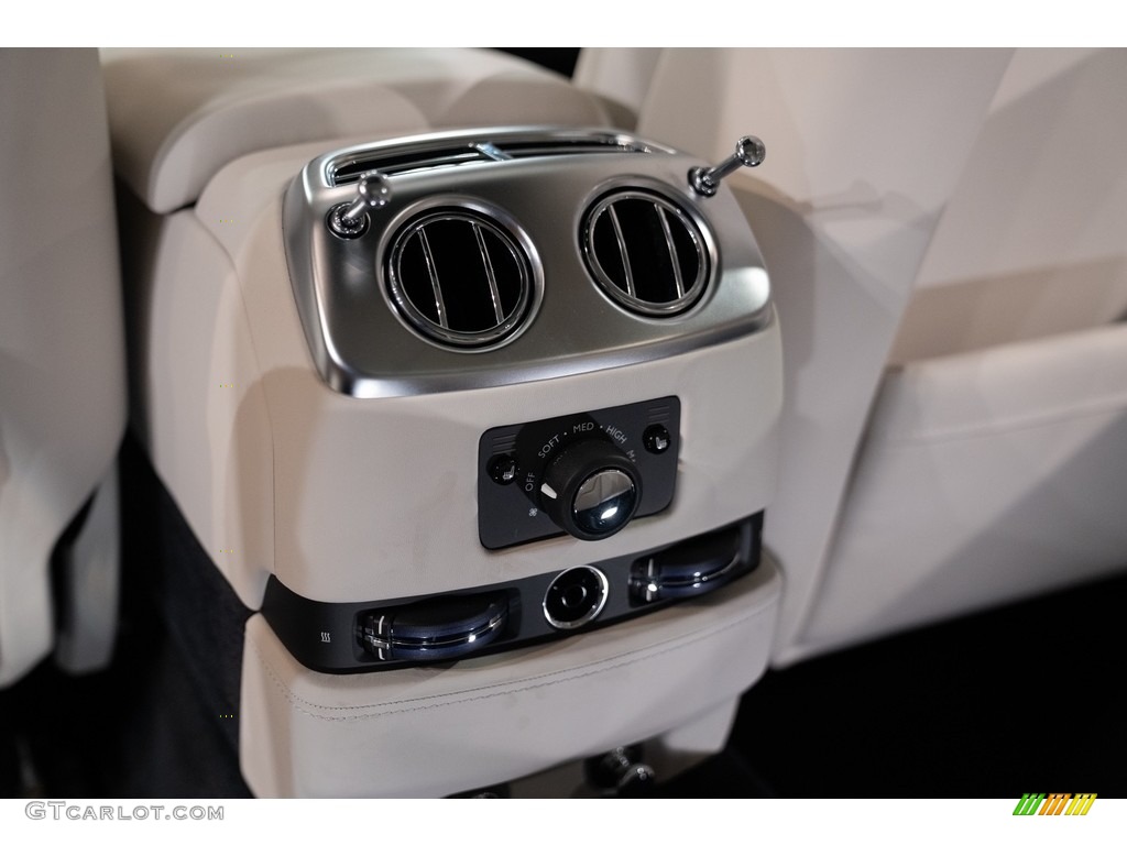 2017 Rolls-Royce Ghost Standard Ghost Model Controls Photo #143962703