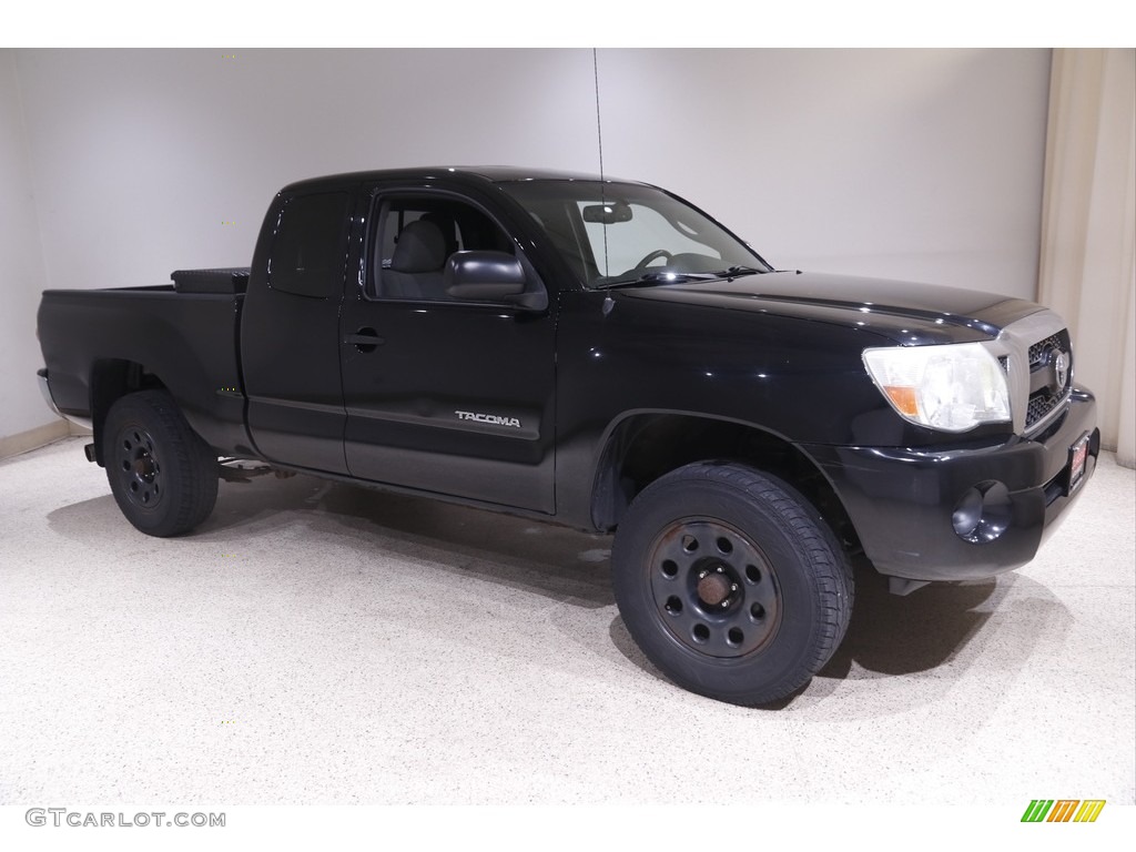 Black Toyota Tacoma