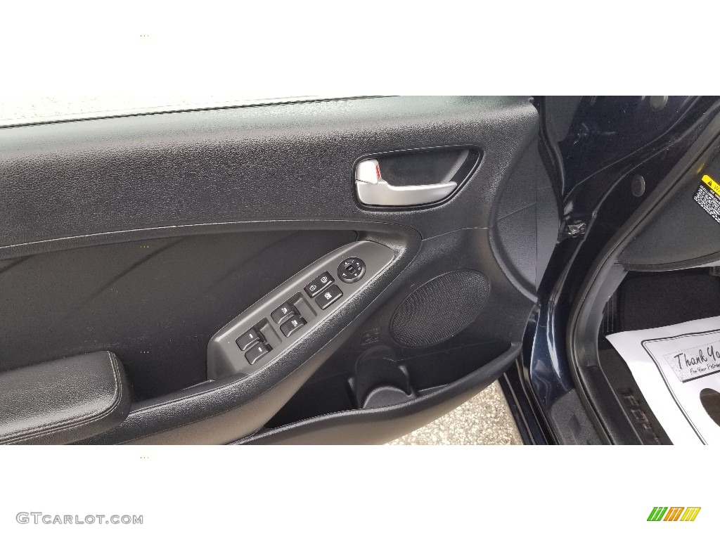 2017 Kia Forte5 LX Black Door Panel Photo #143962796