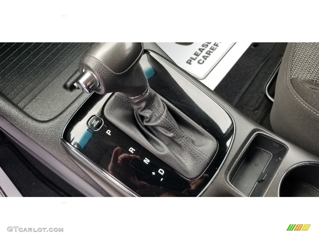 2017 Kia Forte5 LX Transmission Photos