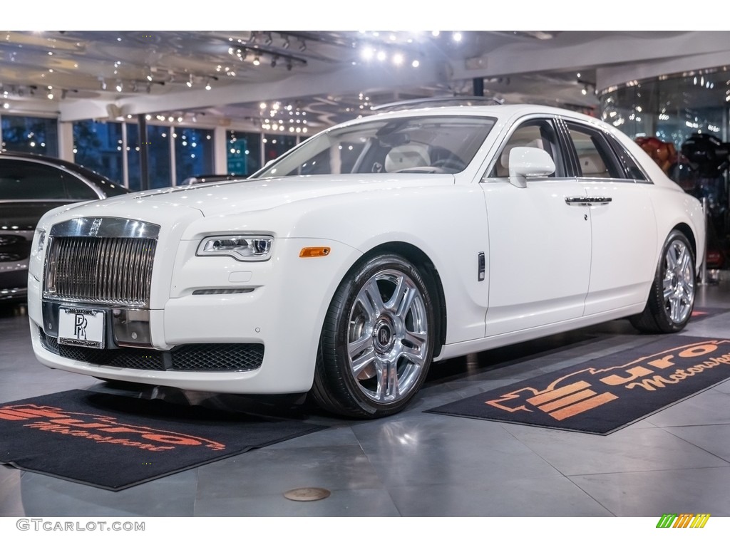 Commissioned Collection Andalusi 2017 Rolls-Royce Ghost Standard Ghost Model Exterior Photo #143963168