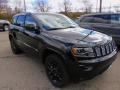 Diamond Black Crystal Pearl - Grand Cherokee Laredo X 4x4 Photo No. 3