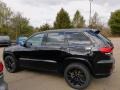 Diamond Black Crystal Pearl - Grand Cherokee Laredo X 4x4 Photo No. 9