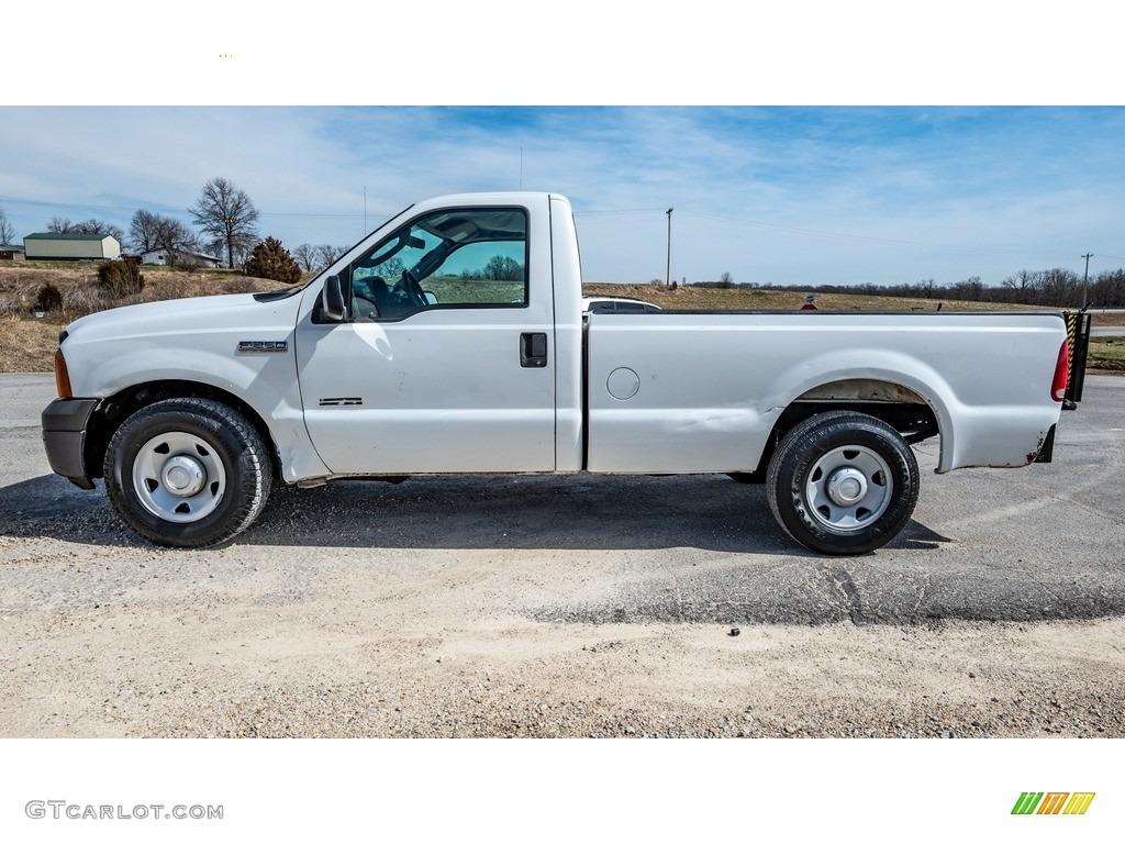 Oxford White 2005 Ford F250 Super Duty XL Regular Cab Exterior Photo #143963846