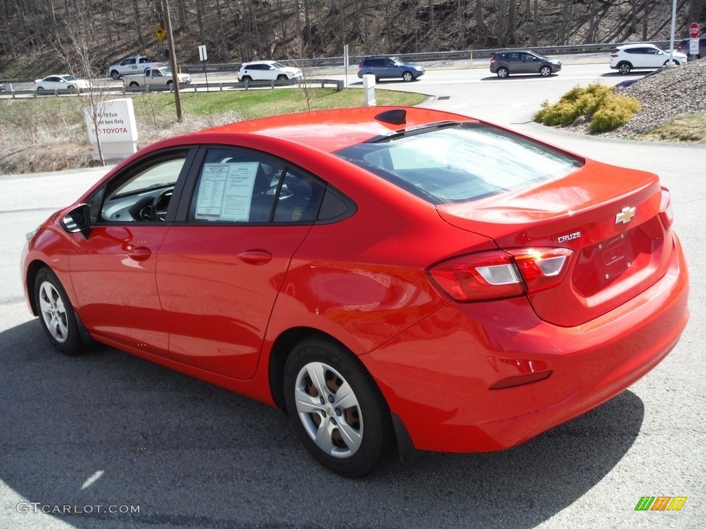 2017 Cruze LS - Red Hot / Jet Black photo #11