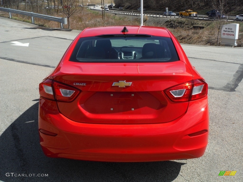 2017 Cruze LS - Red Hot / Jet Black photo #12