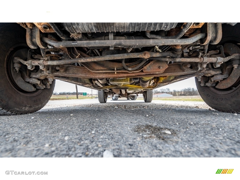 2014 Ford E-Series Van E350 Cargo Van Undercarriage Photo #143965502