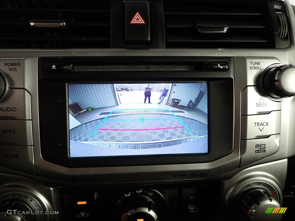 2018 4Runner SR5 4x4 - Classic Silver Metallic / Black photo #3